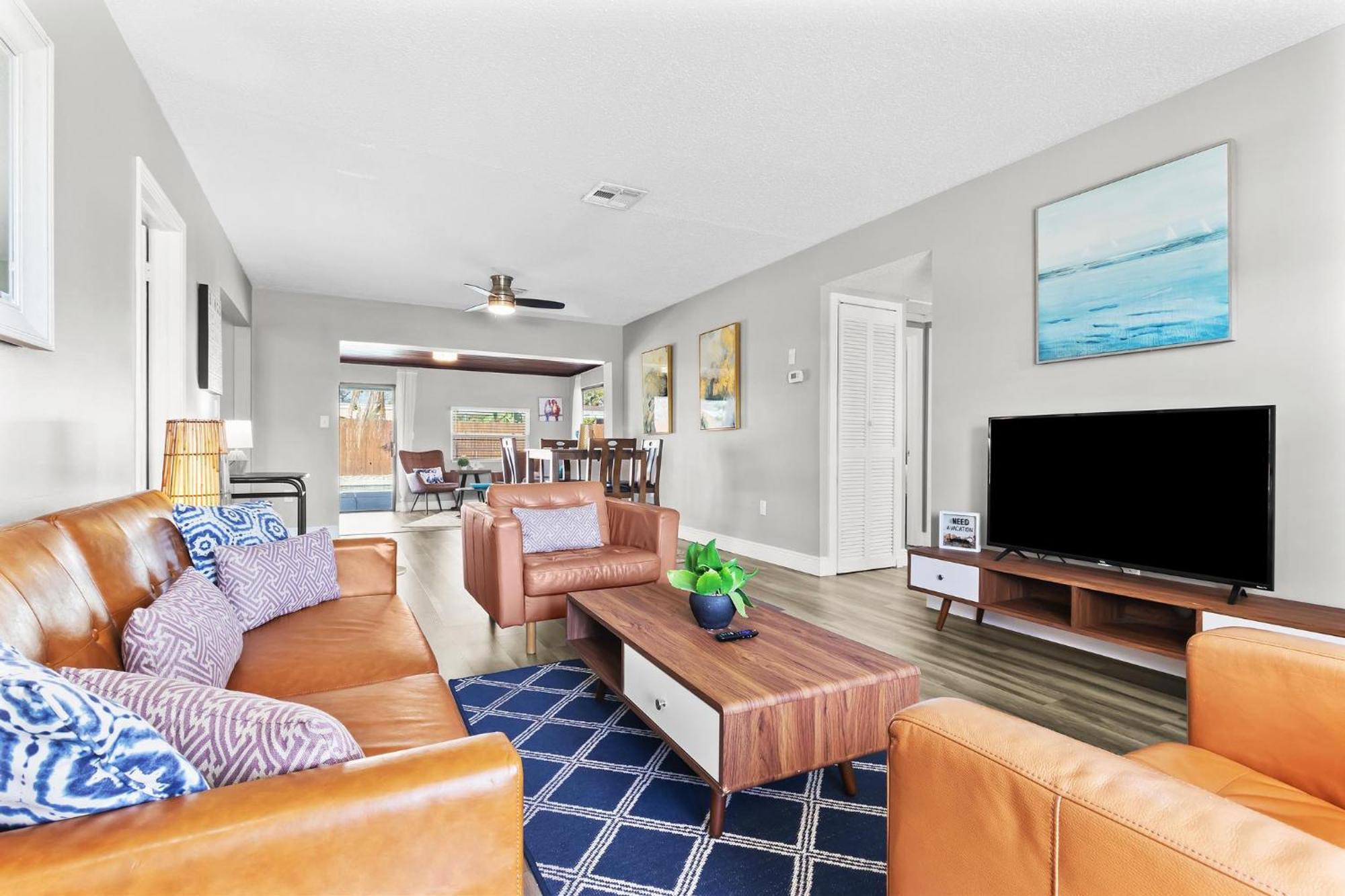 Relaxing Pool For Family Getaway Close To Zoo, Busch Gardens, Restaurants And Shopping! Villa